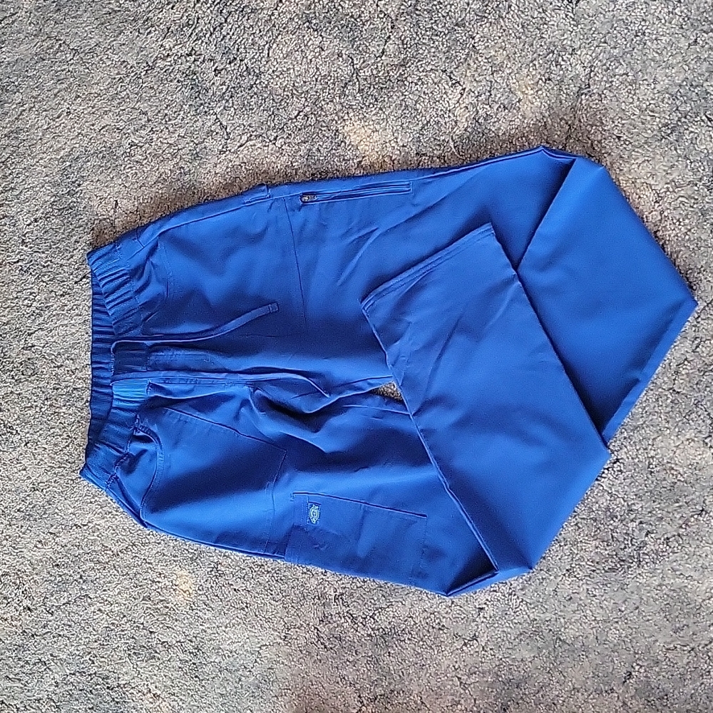 Scrub pants